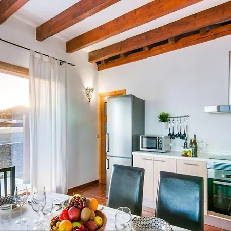 Villavistamar Villa *